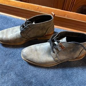 Cool blue/grey Men’s Chukka Boats